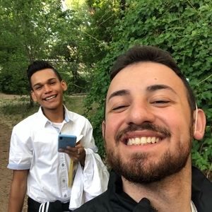 Meet your Posher, Luis